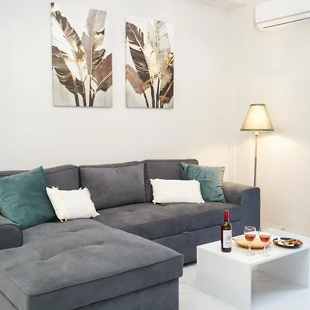 Elarion Elegant Port Apartment *