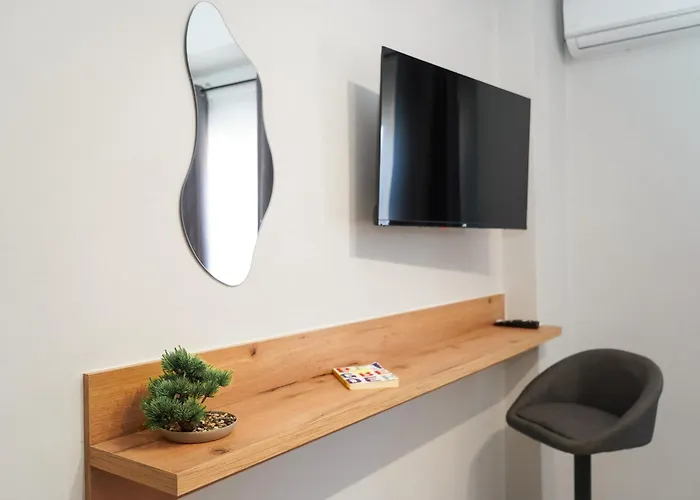 Apartment Elarion Elegant Port By Nestivo Hospitality