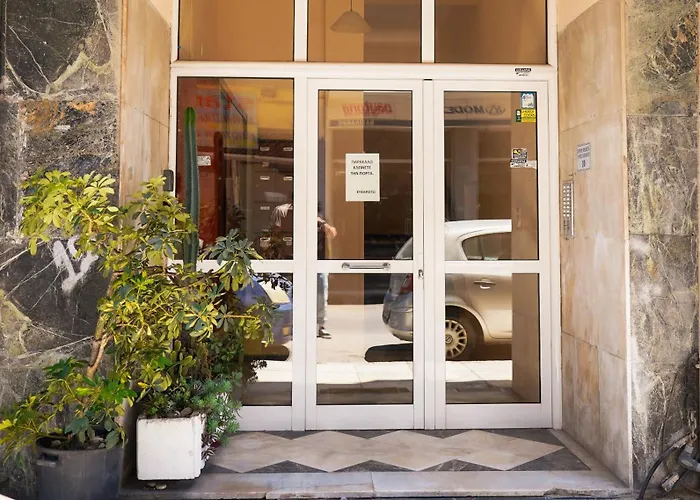 Elarion Elegant Port By Nestivo Hospitality *