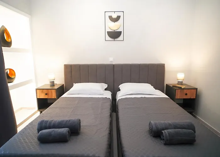 Elarion Elegant Port By Nestivo Hospitality